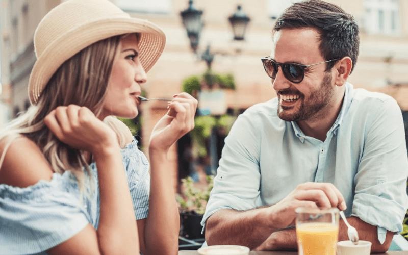 How To Tell Your Bestie You Want To Date Them